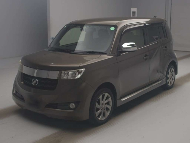 TOYOTA BB 2015