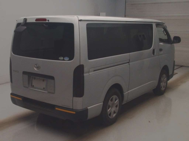 TOYOTA HIACE VAN 2014