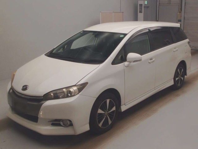TOYOTA WISH 2012
