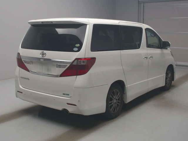 TOYOTA ALPHARD 2015
