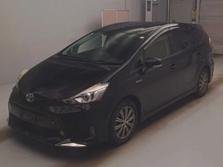 TOYOTA PRIUS ALPHA 2015