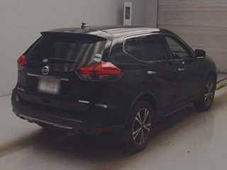 NISSAN X-TRAIL 2018