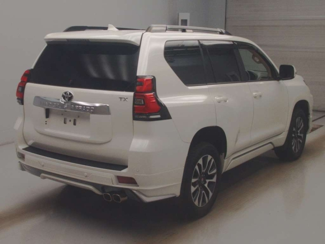 TOYOTA LAND CRUISER PRADO 2022