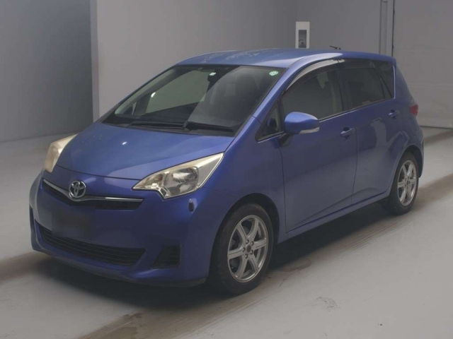 TOYOTA RACTIS 2012