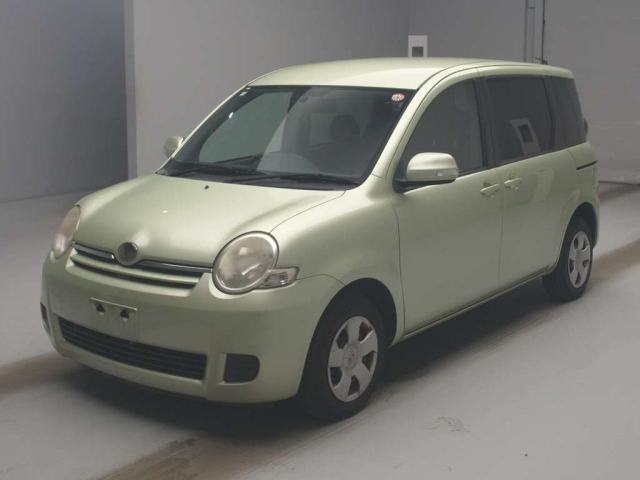 TOYOTA SIENTA 2010