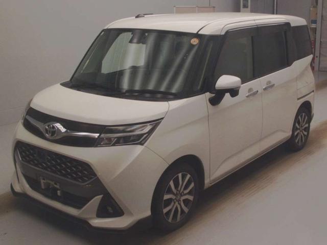 TOYOTA TANK 2017