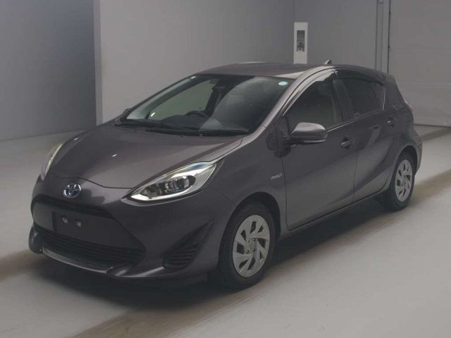 TOYOTA AQUA 2020