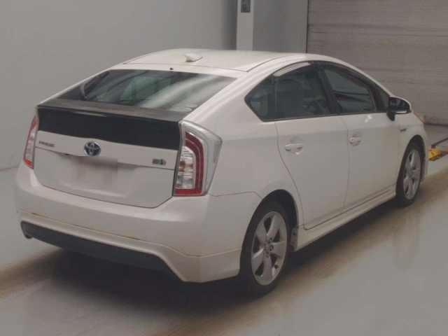 TOYOTA PRIUS 2012