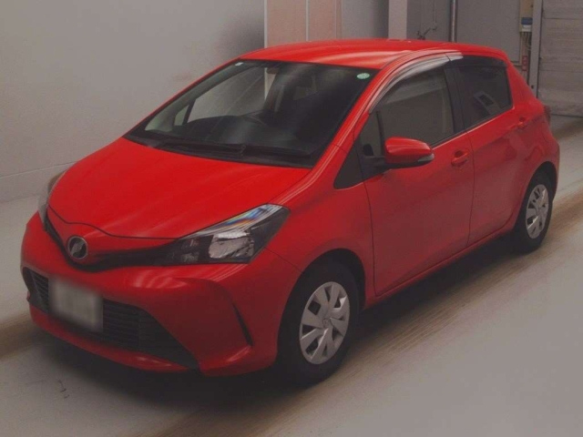 TOYOTA VITZ 2015