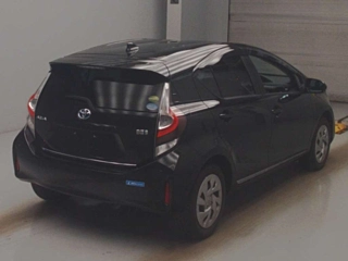 TOYOTA AQUA 2020