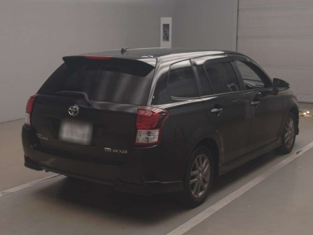 TOYOTA COROLLA FIELDER 2013