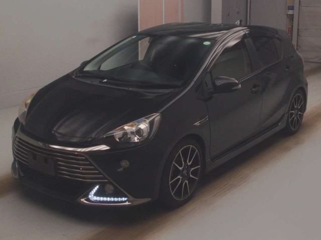 TOYOTA AQUA 2014