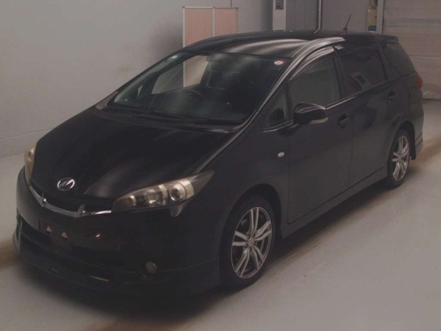 TOYOTA WISH 2010