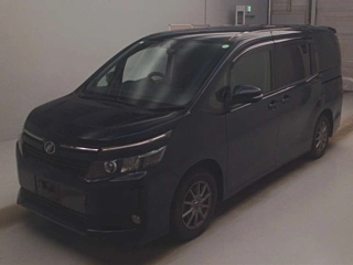 TOYOTA VOXY 2014