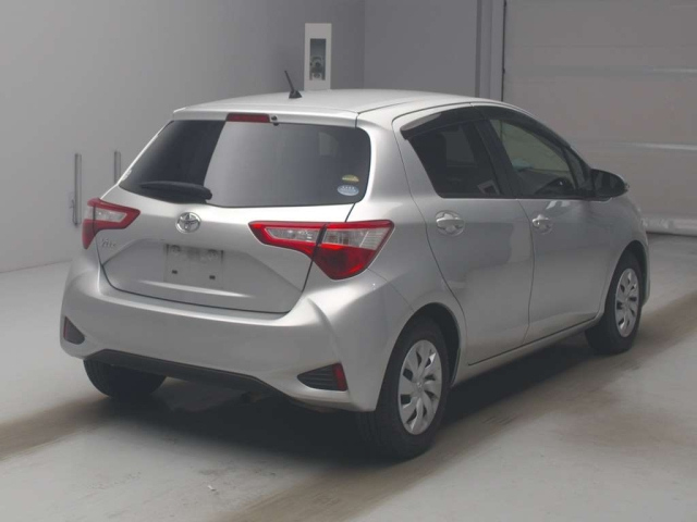 TOYOTA VITZ 2019