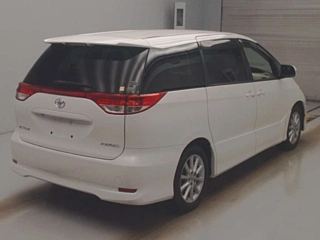 TOYOTA ESTIMA 2010