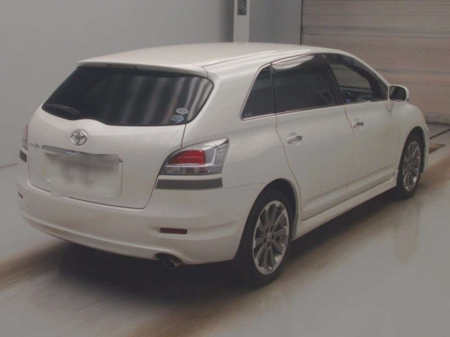 TOYOTA MARK X ZIO 2011