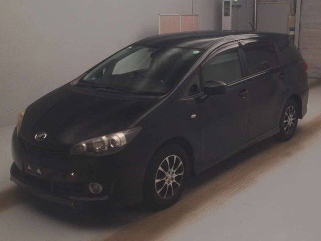 TOYOTA WISH 2011