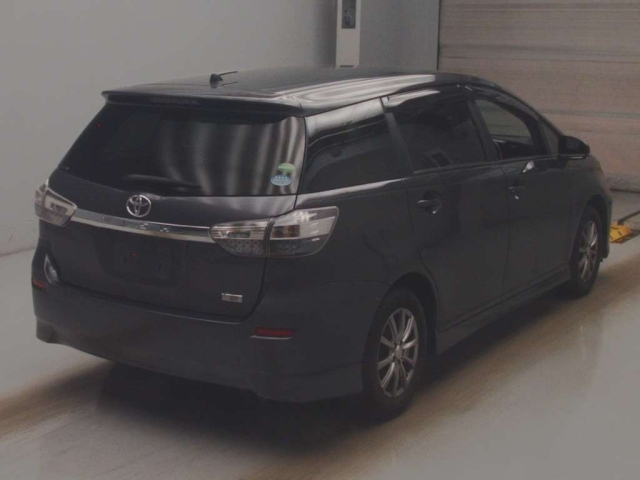 TOYOTA WISH 2012