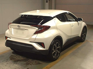 TOYOTA C-HR 2018