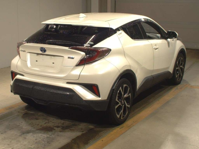 TOYOTA C-HR 2017