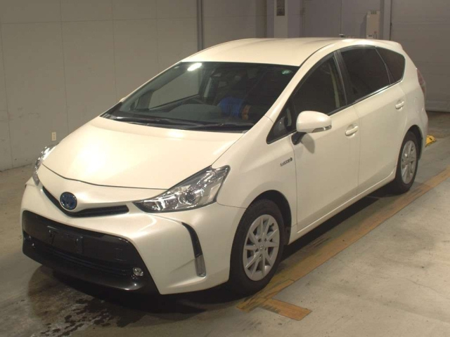 TOYOTA PRIUS ALPHA 2019