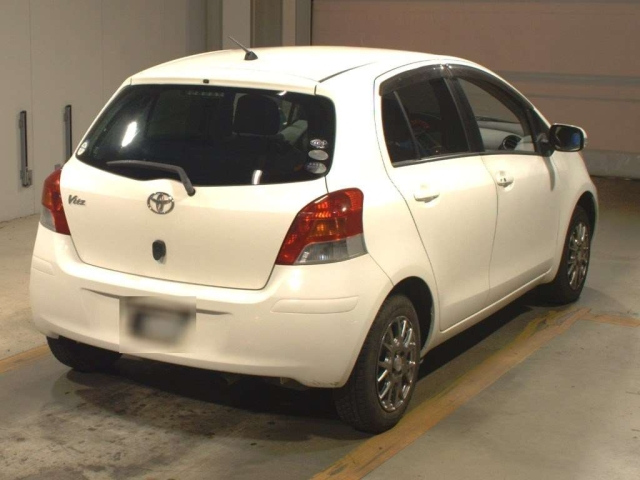 TOYOTA VITZ 2009