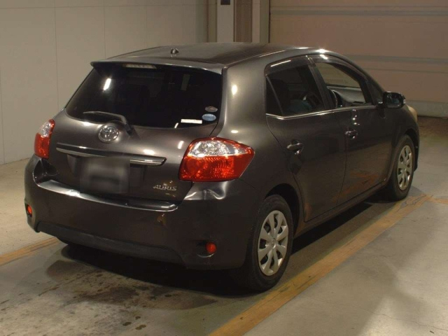TOYOTA AURIS 2010