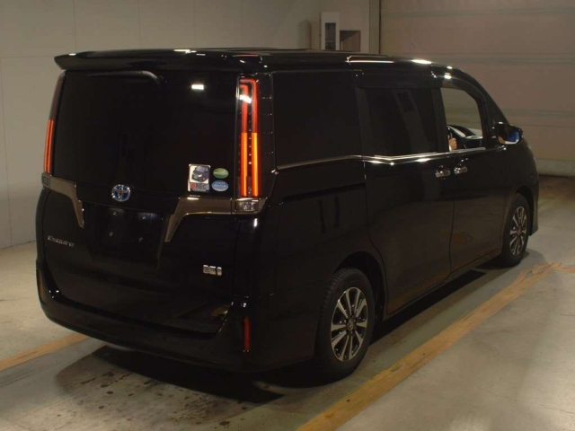 TOYOTA ESQUIRE 2020