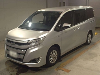 TOYOTA NOAH 2020