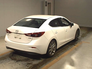 MAZDA AXELA 2016