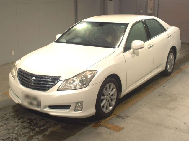 TOYOTA CROWN 2010