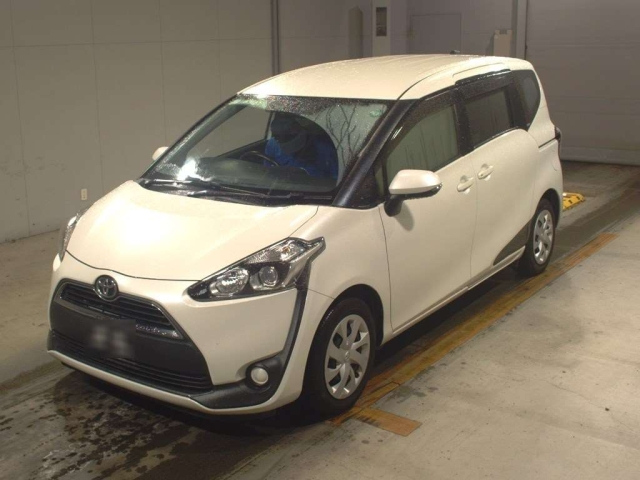 TOYOTA SIENTA 2015