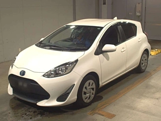 TOYOTA AQUA 2020