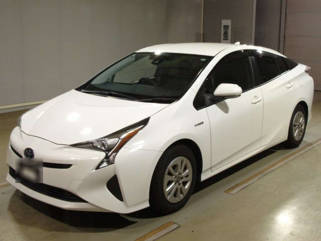 TOYOTA PRIUS 2018