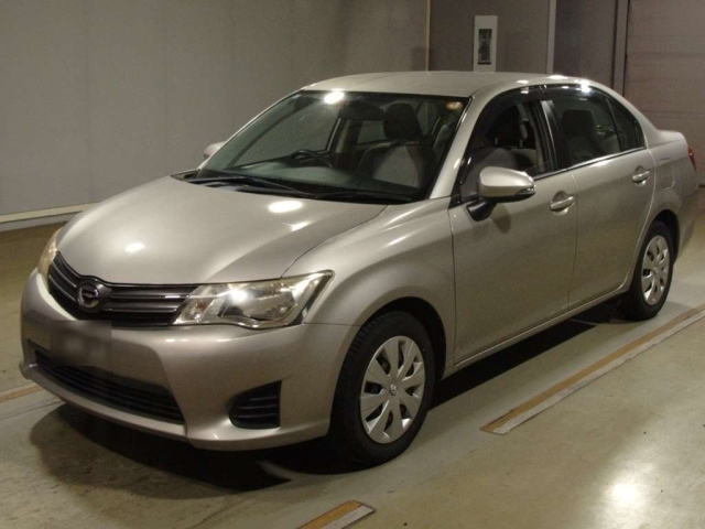TOYOTA COROLLA AXIO 2013