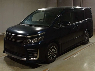 TOYOTA VOXY 2014