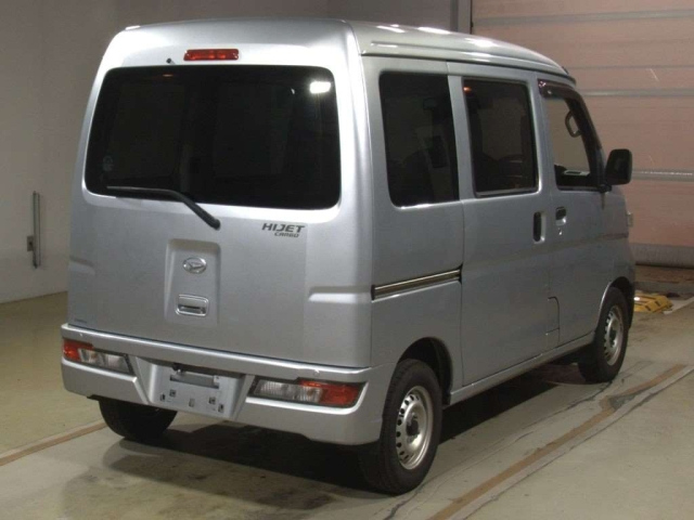 DAIHATSU HIJET VAN 2021
