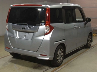 TOYOTA ROOMY 2018