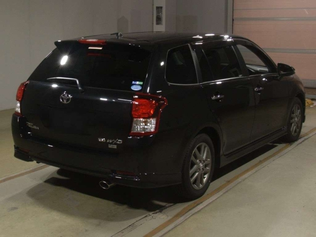 TOYOTA COROLLA FIELDER 2013