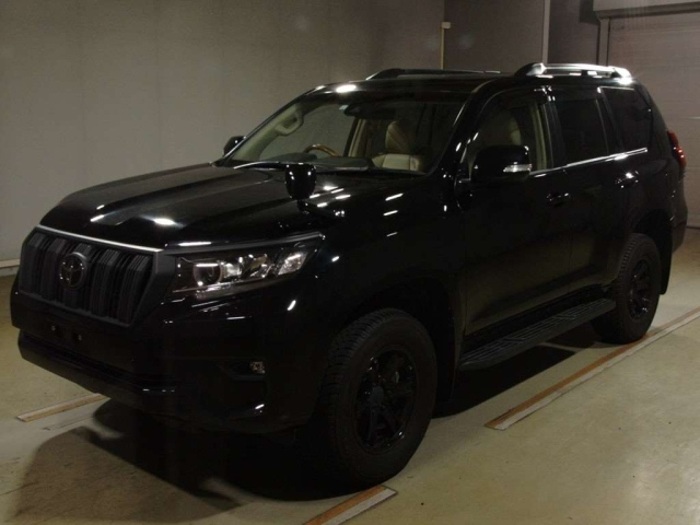 TOYOTA LAND CRUISER PRADO 2019