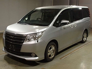 TOYOTA NOAH 2014