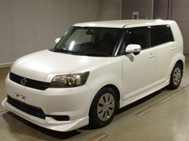 TOYOTA COROLLA RUMION 2010