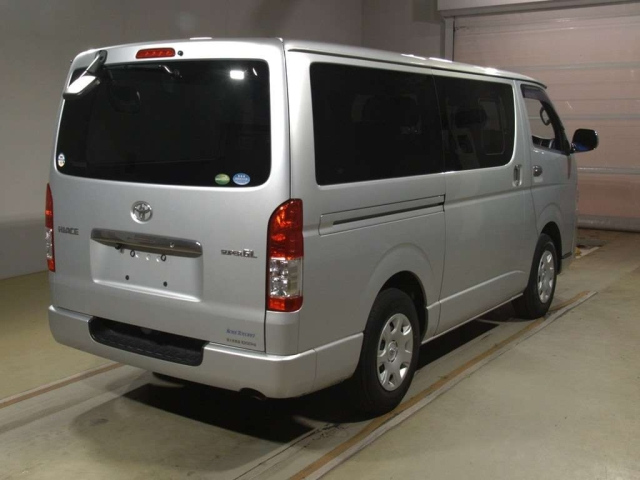 TOYOTA HIACE VAN 2019