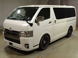 TOYOTA HIACE VAN 2015