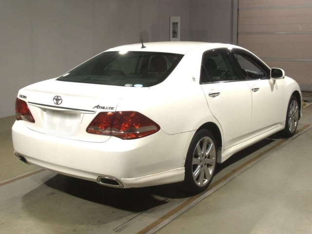 TOYOTA CROWN 2009