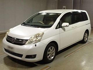 TOYOTA ISIS 2013