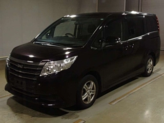 TOYOTA NOAH 2015