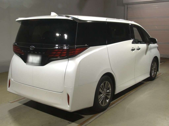 TOYOTA ALPHARD 2024