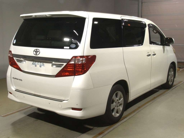 TOYOTA ALPHARD 2012